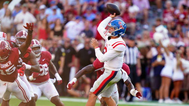 Jaxson Dart and the Ole Miss offense did not take advantage of opportunities presented by their defense on Saturday. 